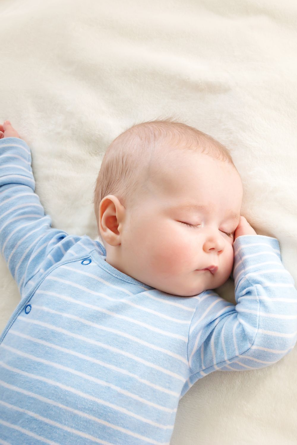 4 Tips on How to Keep Your Baby Warm In Crib 